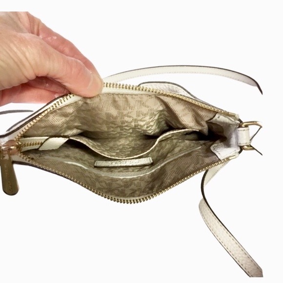 Michael Michael Kors Camden Crossbody Bag - Picture 7 of 8